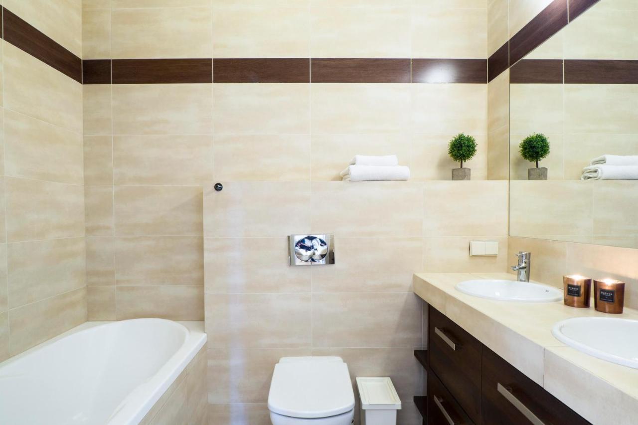 Prestige Apartment - Elegant & Quiet Stay 3 Rooms 90M2 - As Home Apartamenty Rynek 508 Vratislav Exteriér fotografie